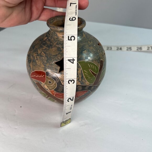 Handcrafted Costa Rican Pottery Vase With Toucan & Leaf Motif - Picture 8 of 9